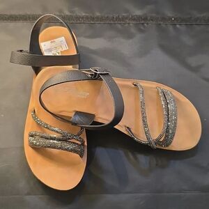 BRAND NEW FOREVER COMFORT RHINESTONE LINER WEDGE SANDAL